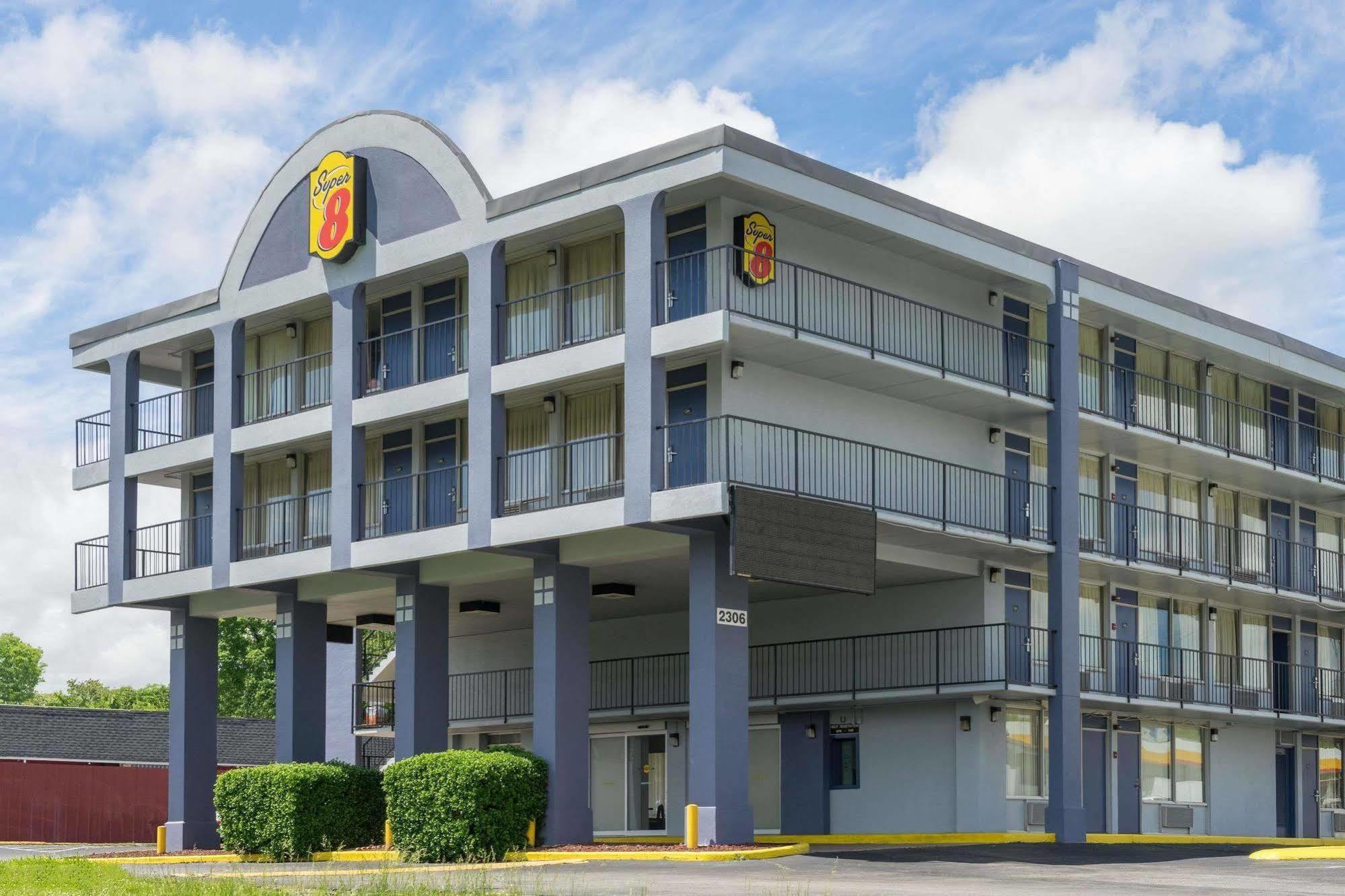 Super 8 By Wyndham Nashville Downtown Bagian luar foto